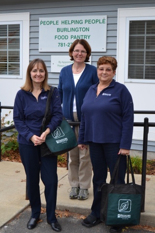 Hanscom Fcu Volunteer Service At Burlington Food Pantry Hanscom